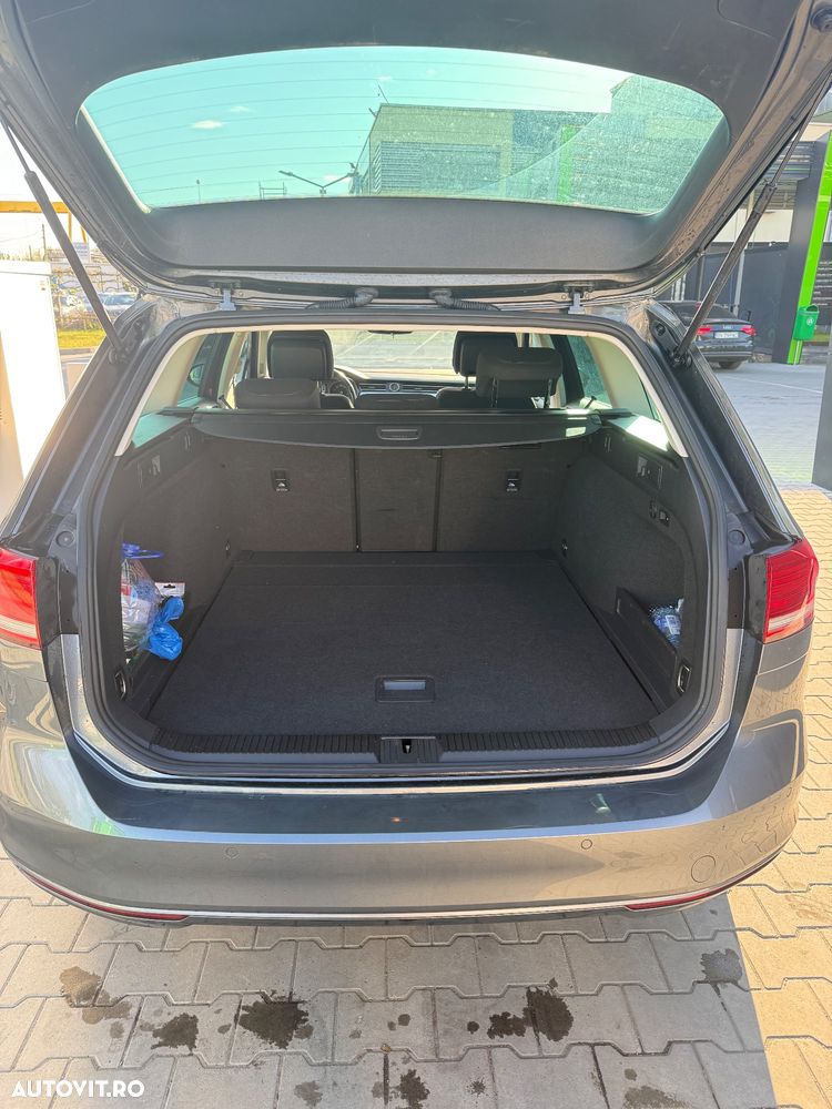 Volkswagen Passat 2.0 TDI DSG (BlueMotion Technology) Comfortline - 10