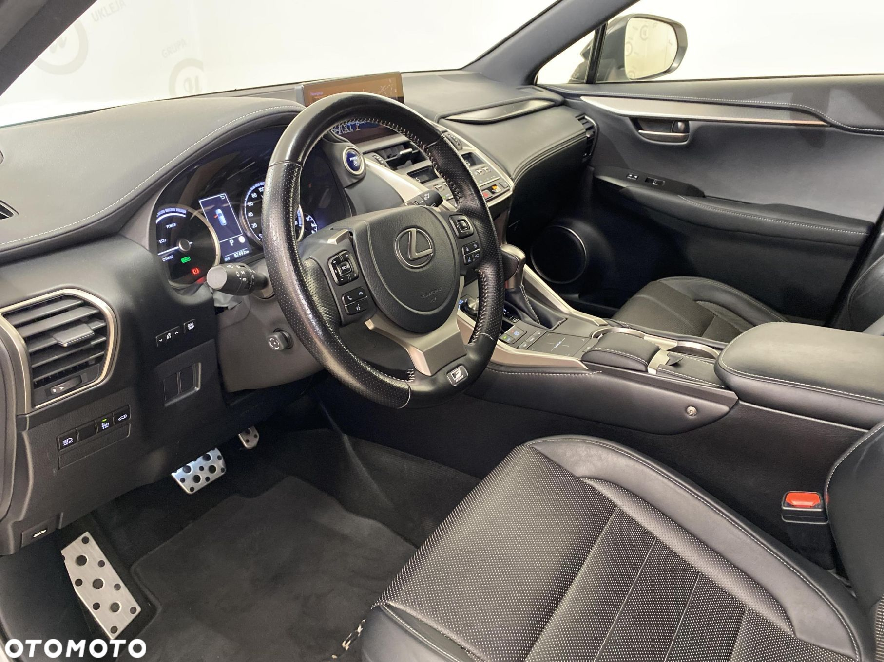Lexus NX 300h F Sport Edition AWD - 3