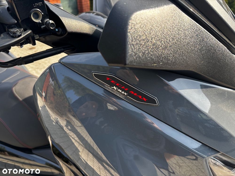 Yamaha X-max - 10