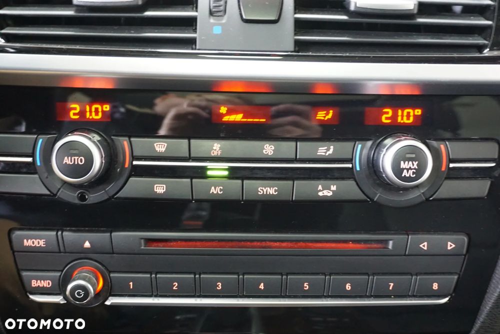 BMW X3 xDrive28i Sport-Aut - 33