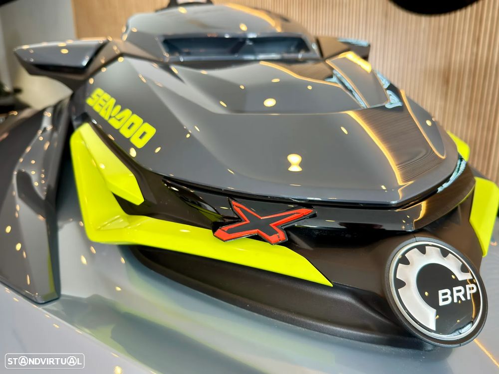Sea-Doo RXT-X 325 RS - 12