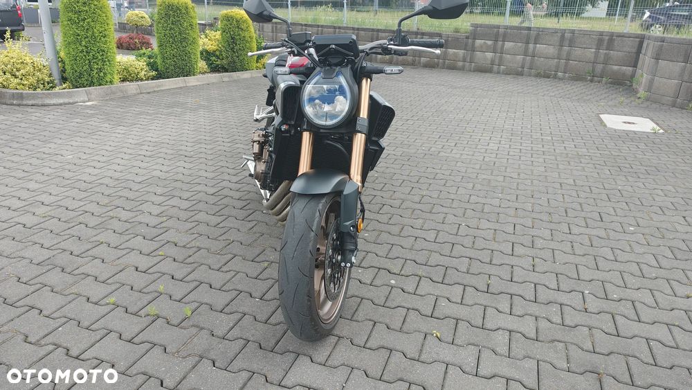 Honda CB - 2