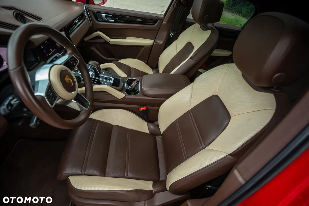 Porsche Cayenne Coupe E-Hybrid - 17