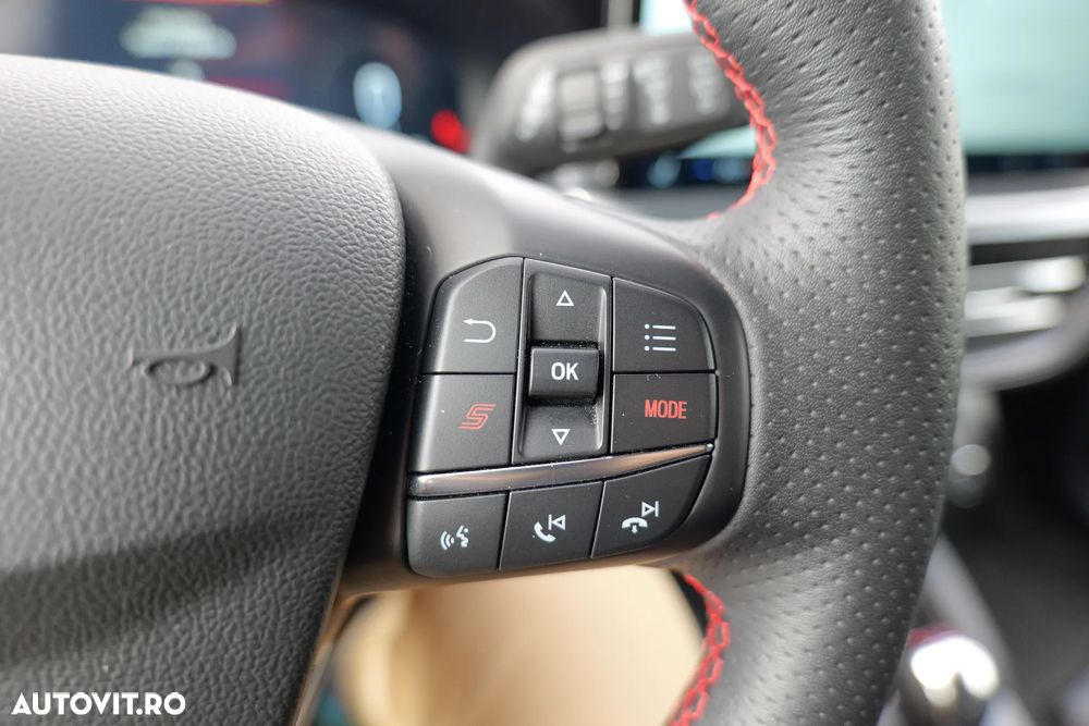 Ford Focus - 24