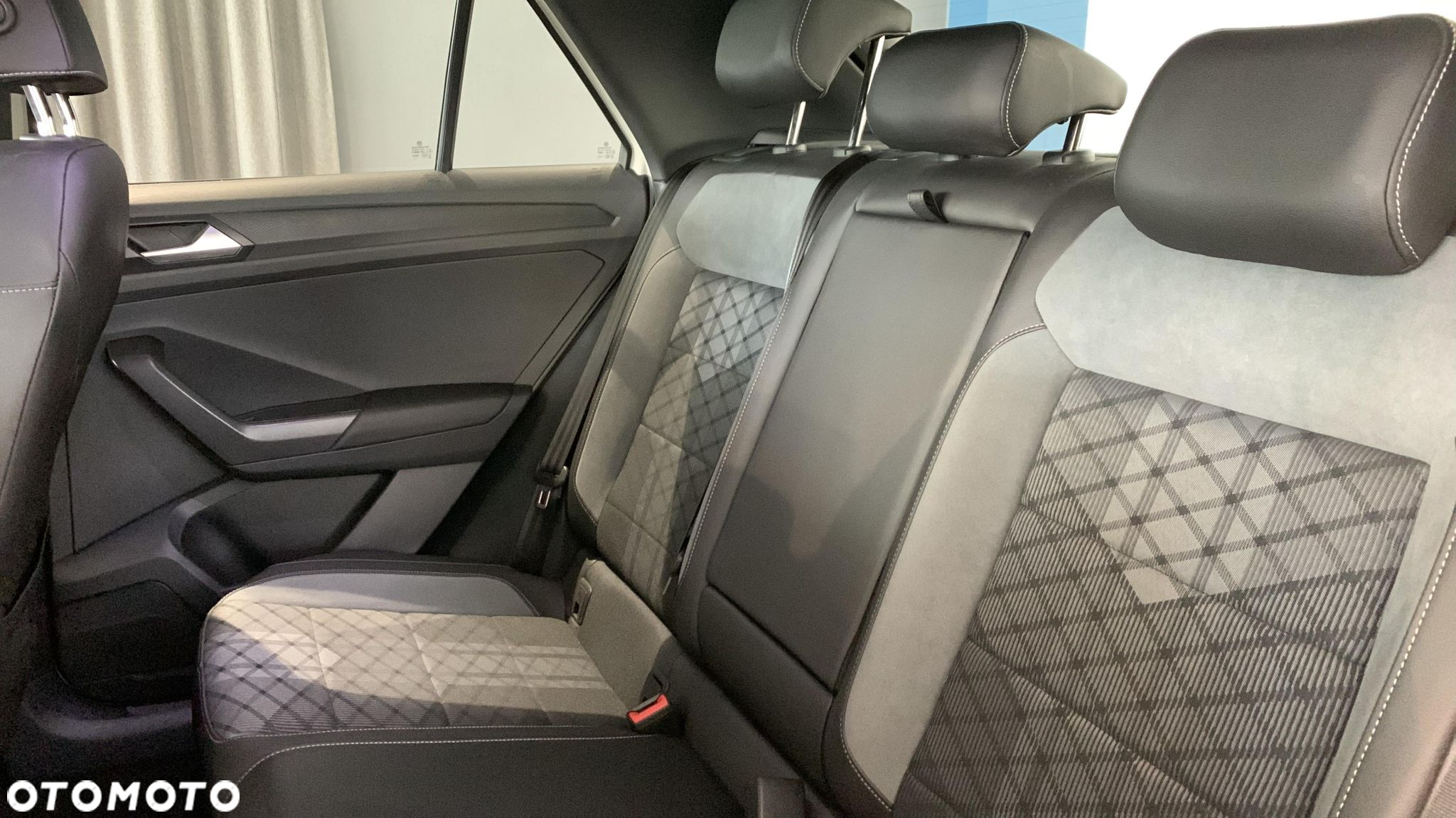 Volkswagen T-Roc 2.0 TSI 4Motion R-Line DSG - 16