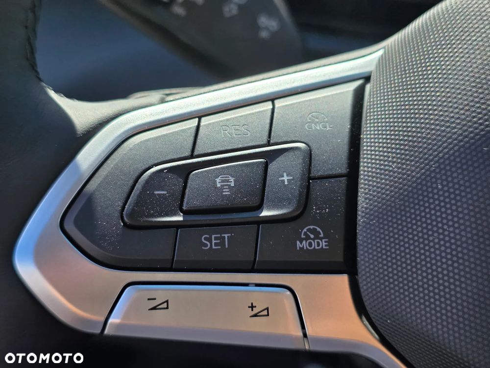 Volkswagen T-Roc 1.5 eTSI Style DSG - 22