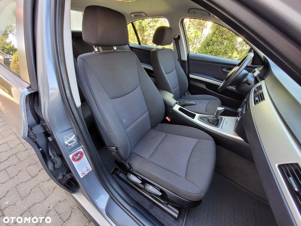 BMW Seria 3 318d DPF Edition Lifestyle - 5