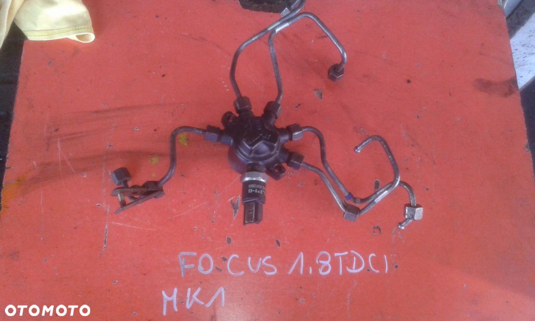 Ford Focus MK1 1,8TDCI Przewody wtryskowe rurki paliwowe - 1