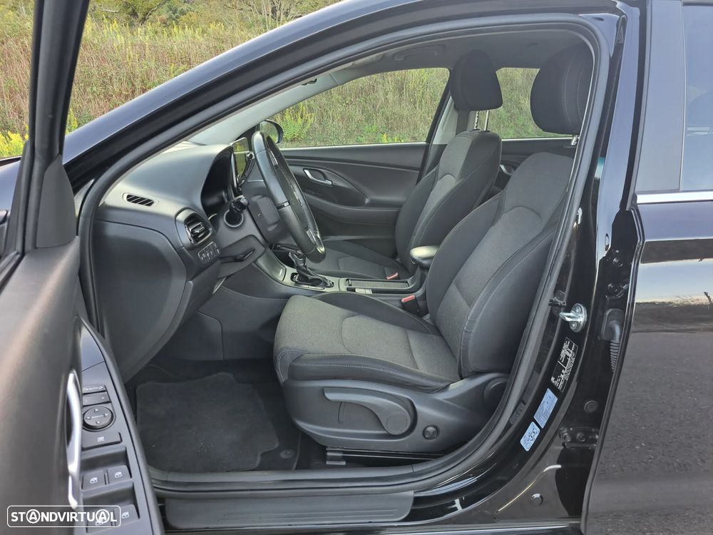 Hyundai i30 SW 1.0 T-GDI 48V-Hybrid DCT Select - 13