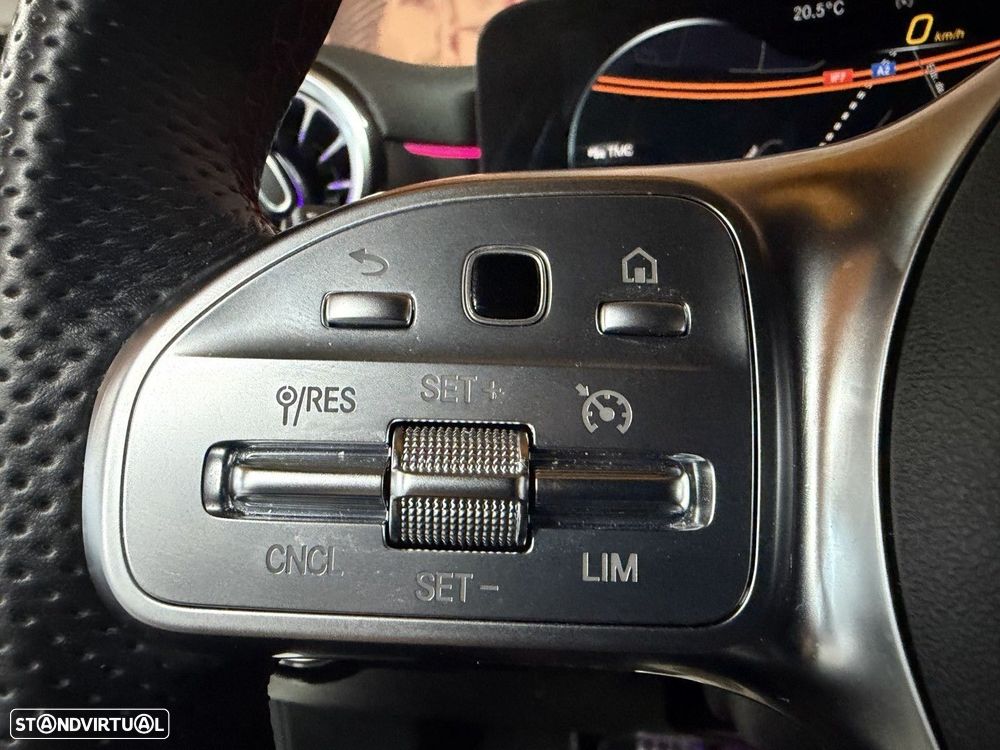 Mercedes-Benz A 180 AMG Line - 19