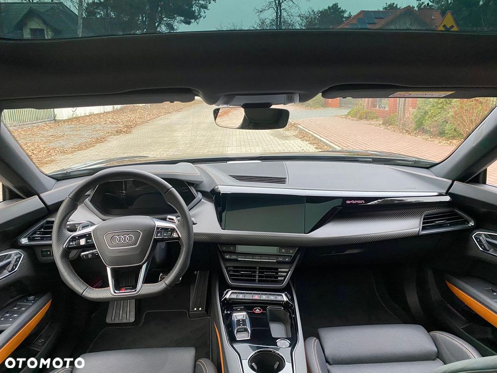 Audi RS e-tron GT quattro - 18