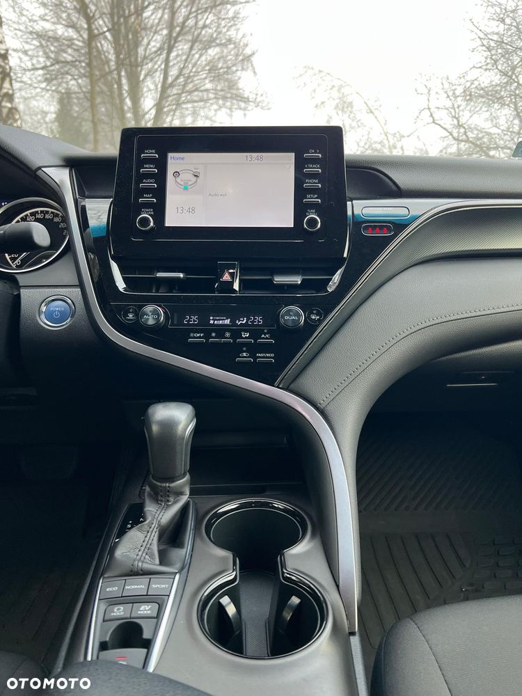 Toyota Camry 2.5 Hybrid Comfort CVT - 13