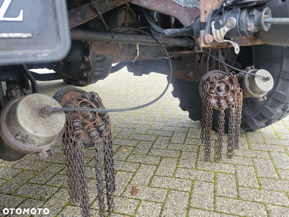 Mercedes-Benz Unimog U300 Ciągnik - 5