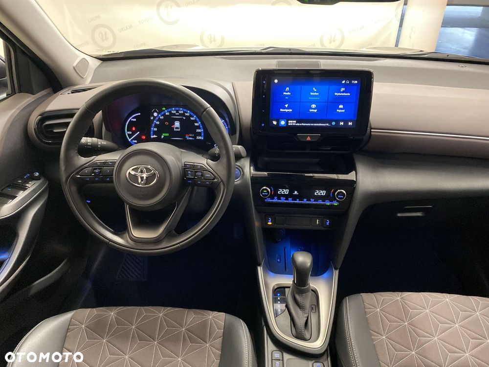 Toyota Yaris Cross - 12