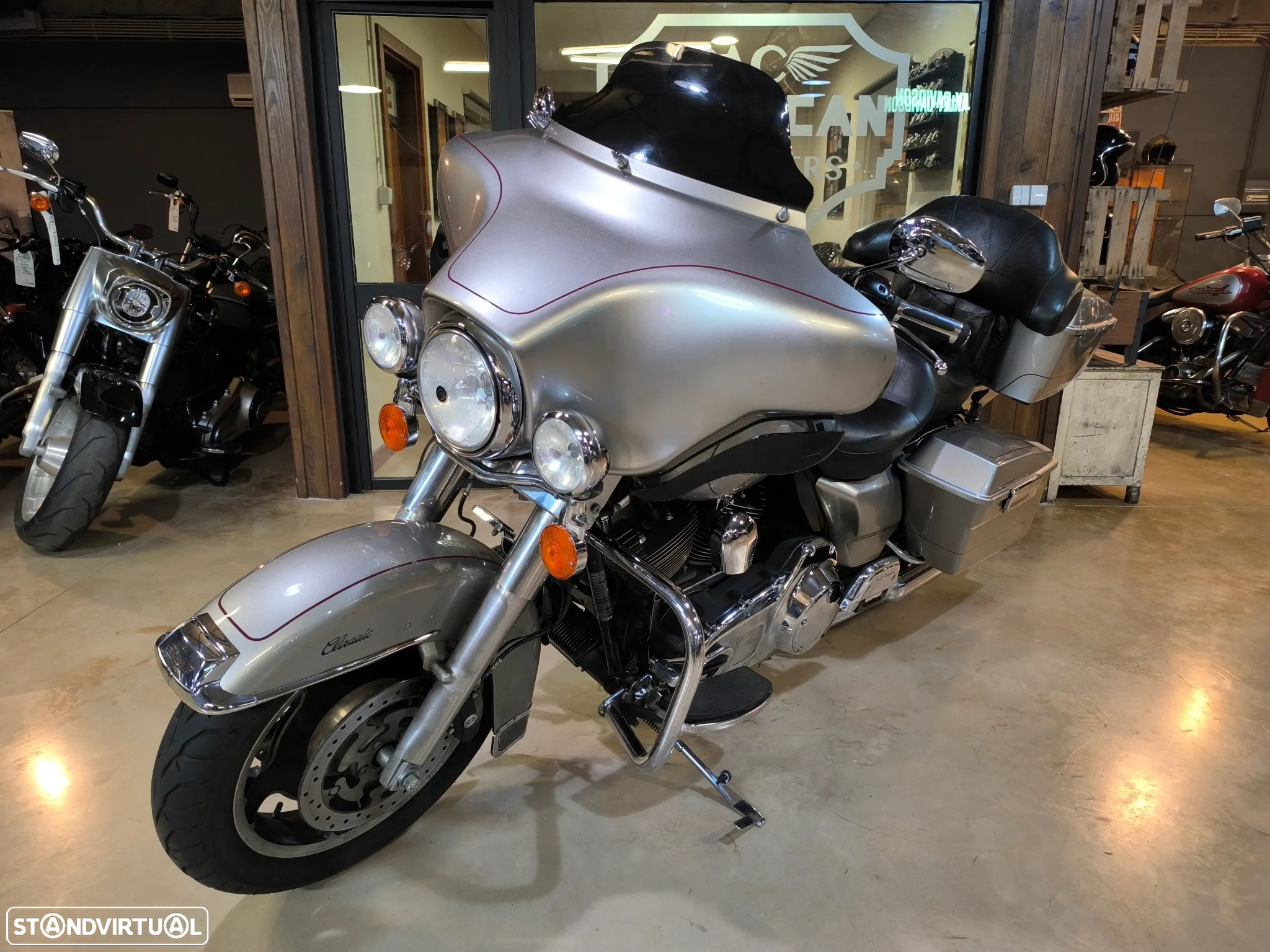 Harley-Davidson FLHTC ELECTRA GLIDE CLASSIC - 12