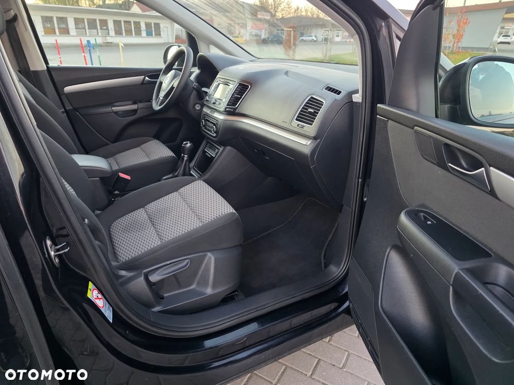 Volkswagen Sharan - 27