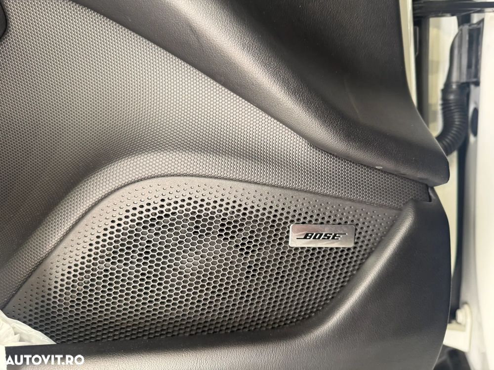 PORSCHE Taycan 2023 — imagine 15