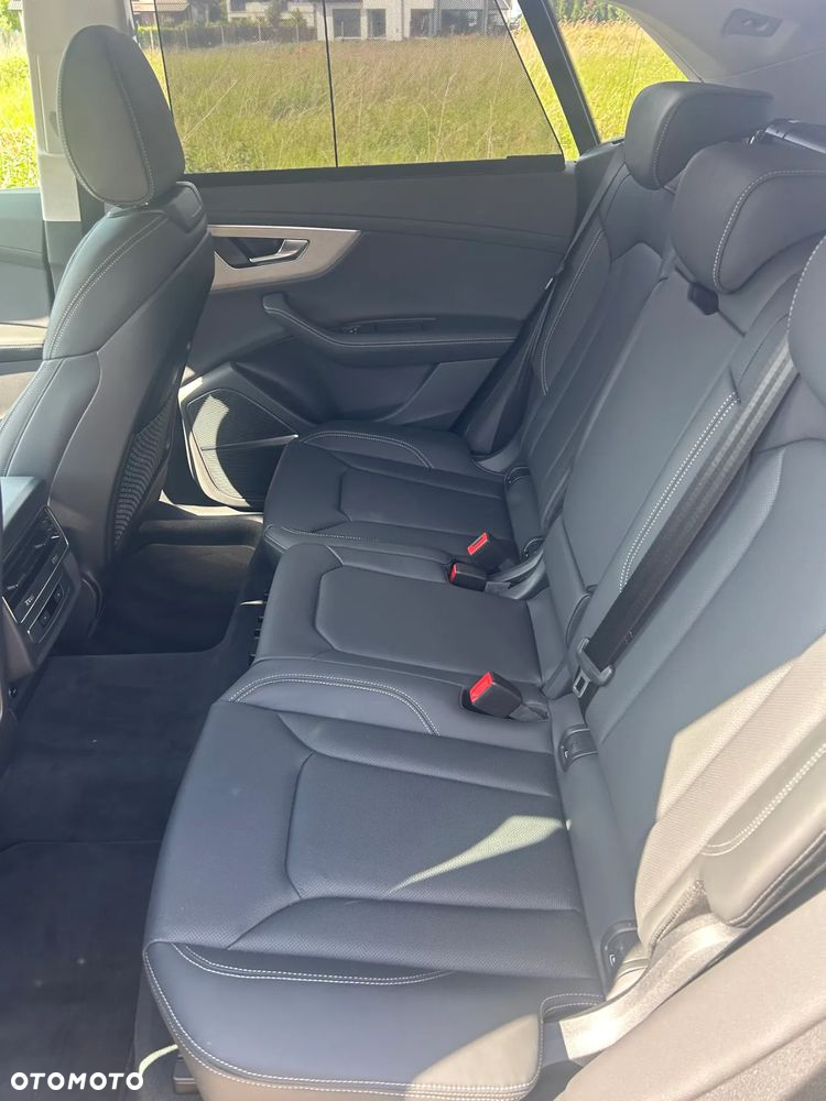 Audi Q8 55 TFSI e Quattro Tiptronic - 10