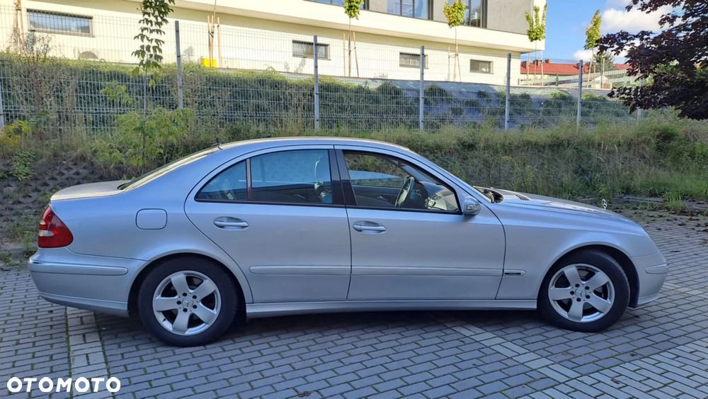 Mercedes-Benz Klasa E 320 CDI 4-Matic Avantgarde - 5