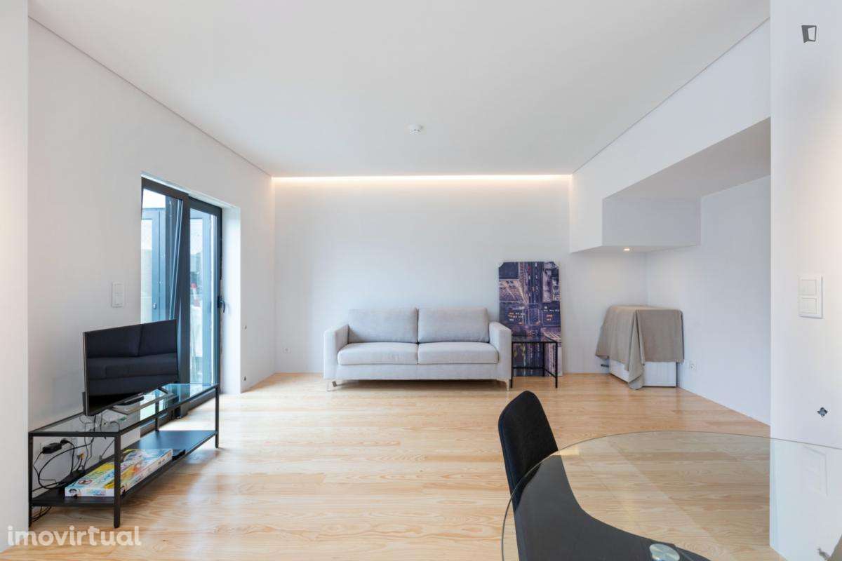 Quarto - localizado em Paranhos Porto - Grande imagem: 4/15