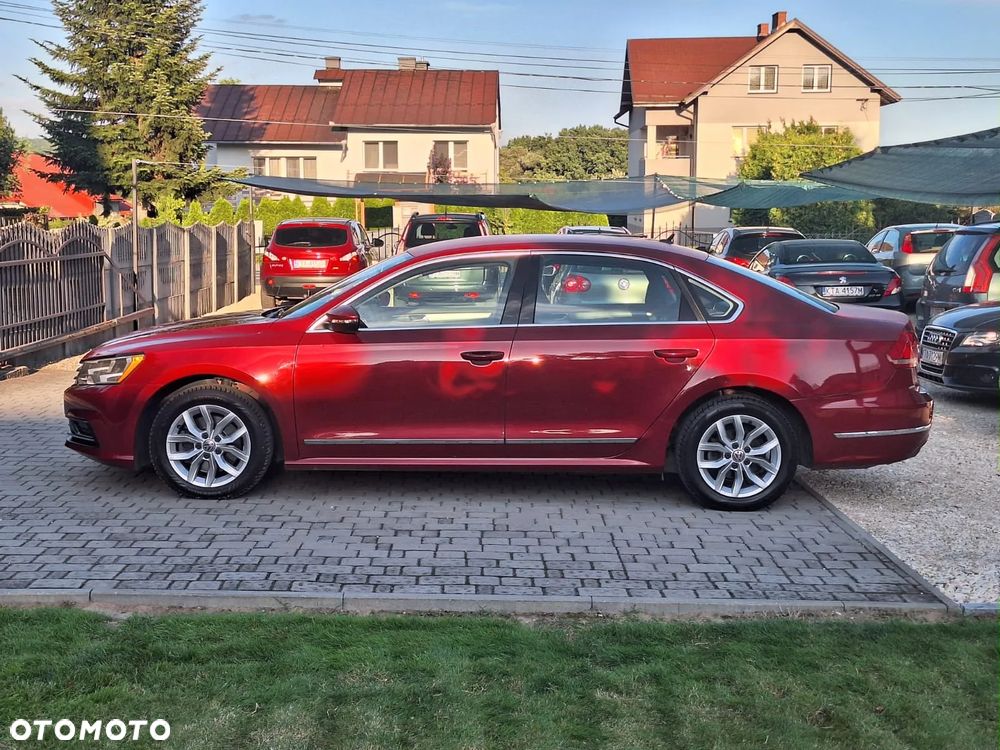 Volkswagen Passat - 5