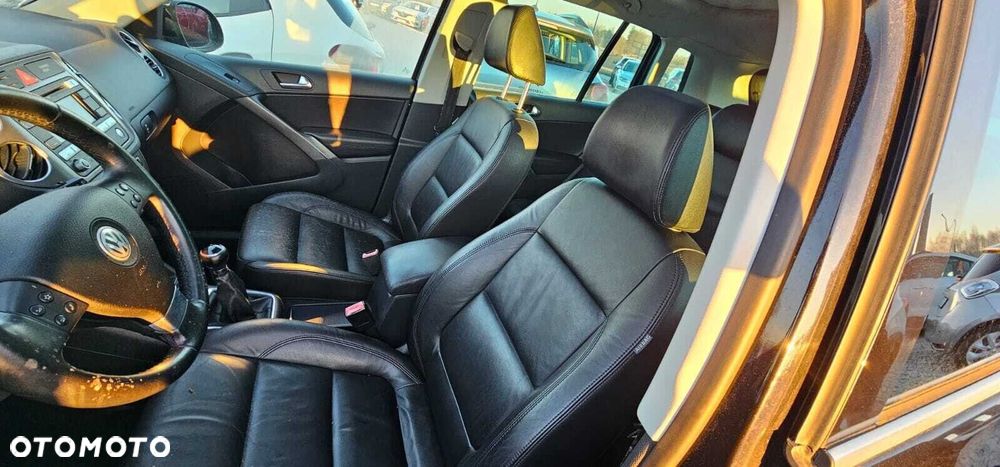 Volkswagen Tiguan - 8