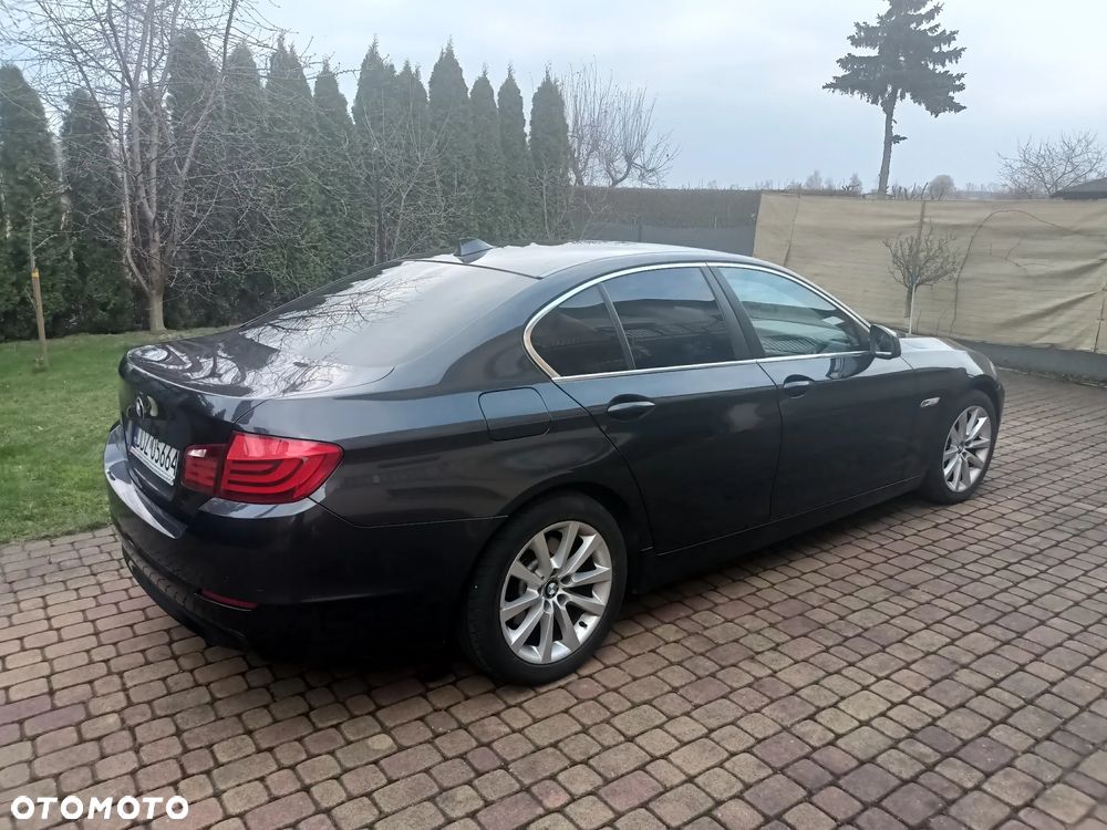 BMW Seria 5 520d xDrive Luxury Line - 9