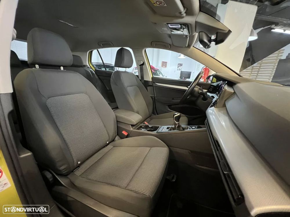 VW Golf 1.0 TSI Trendline Pack - 6