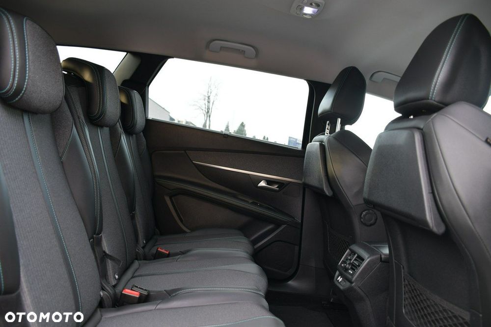 Peugeot 5008 1.5 BlueHDi Allure S&S - 17
