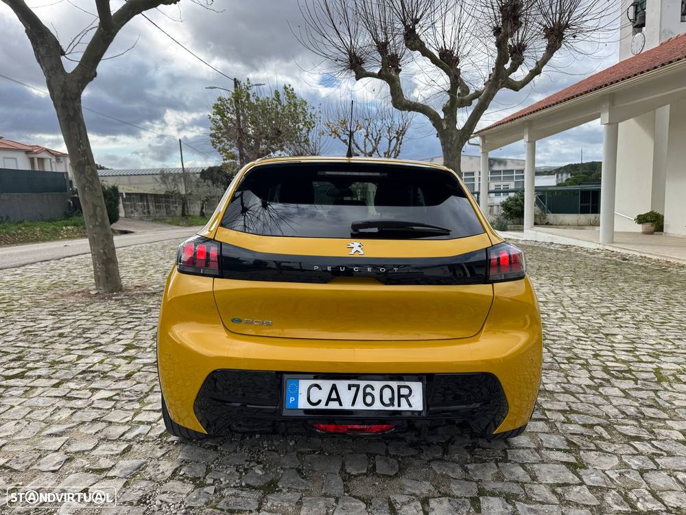 Peugeot e-208 50 kWh Allure - 5