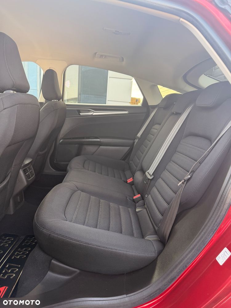 Ford Mondeo 1.5 EcoBoost Titanium - 25