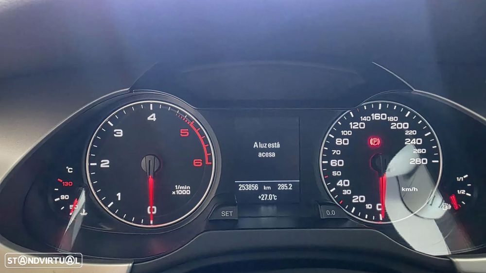 Audi A4 Avant 2.0 TDI Sport - 37