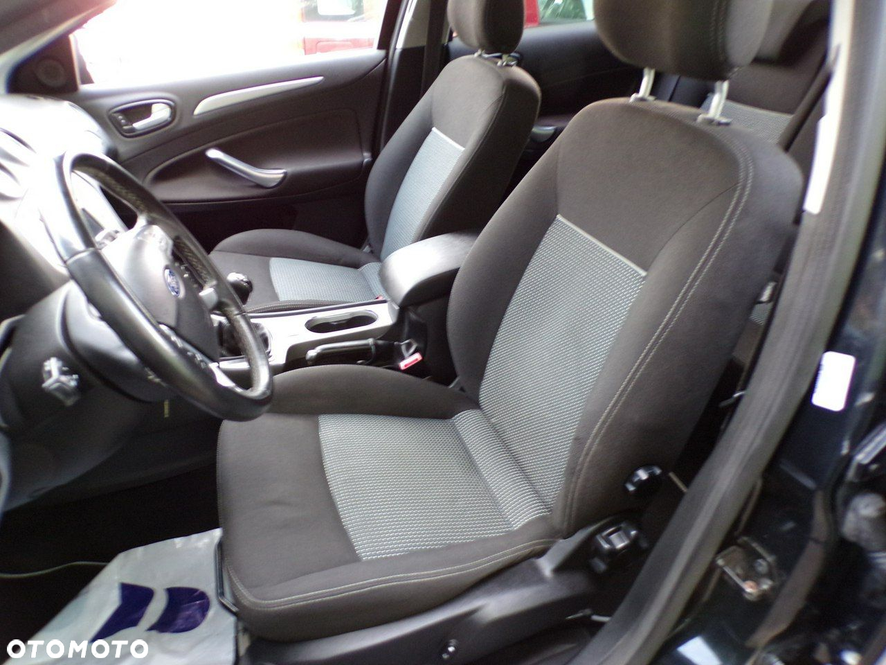 Ford Mondeo - 17