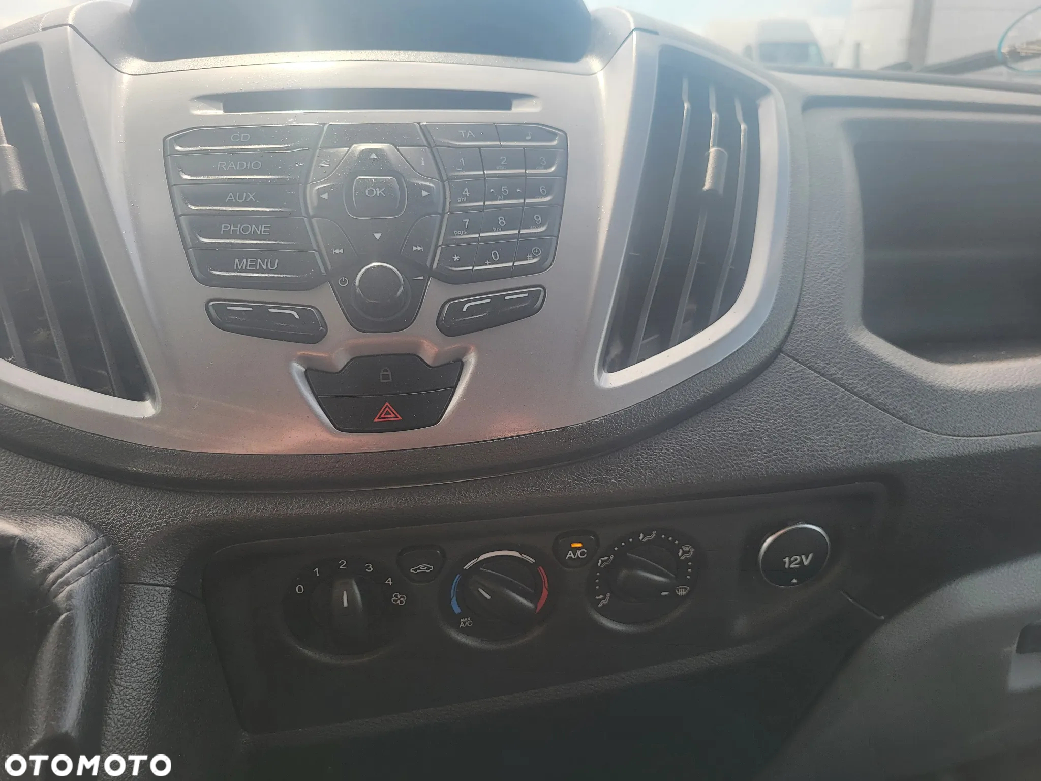 Ford Transit - 20