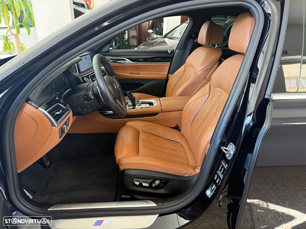BMW 730 d Pack M Auto - 11