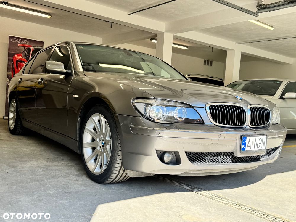 BMW Seria 7 750Li - 4