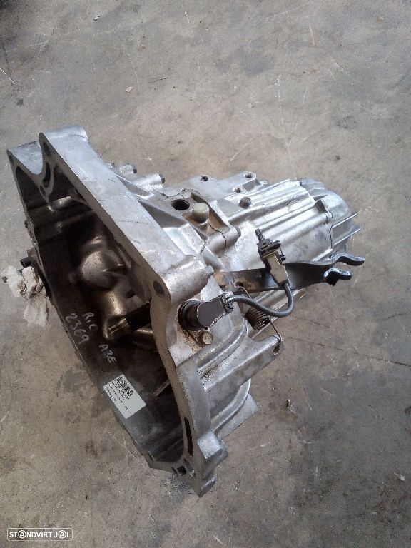 CAIXA VELOCIDADES KIA RIO BREAK FAMILIAR 2001 - 2