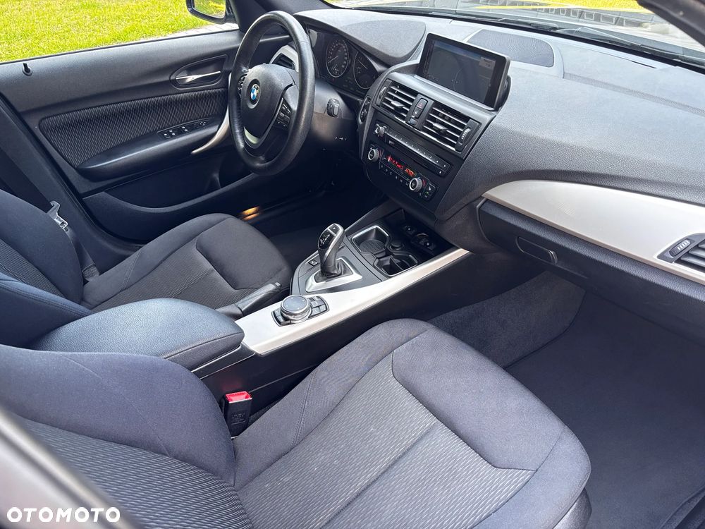 BMW Seria 1 120d Sport-Aut - 29