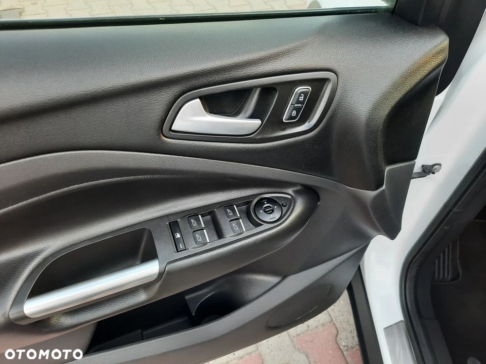 Ford Kuga 2.0 TDCi 2x4 SYNC - 21