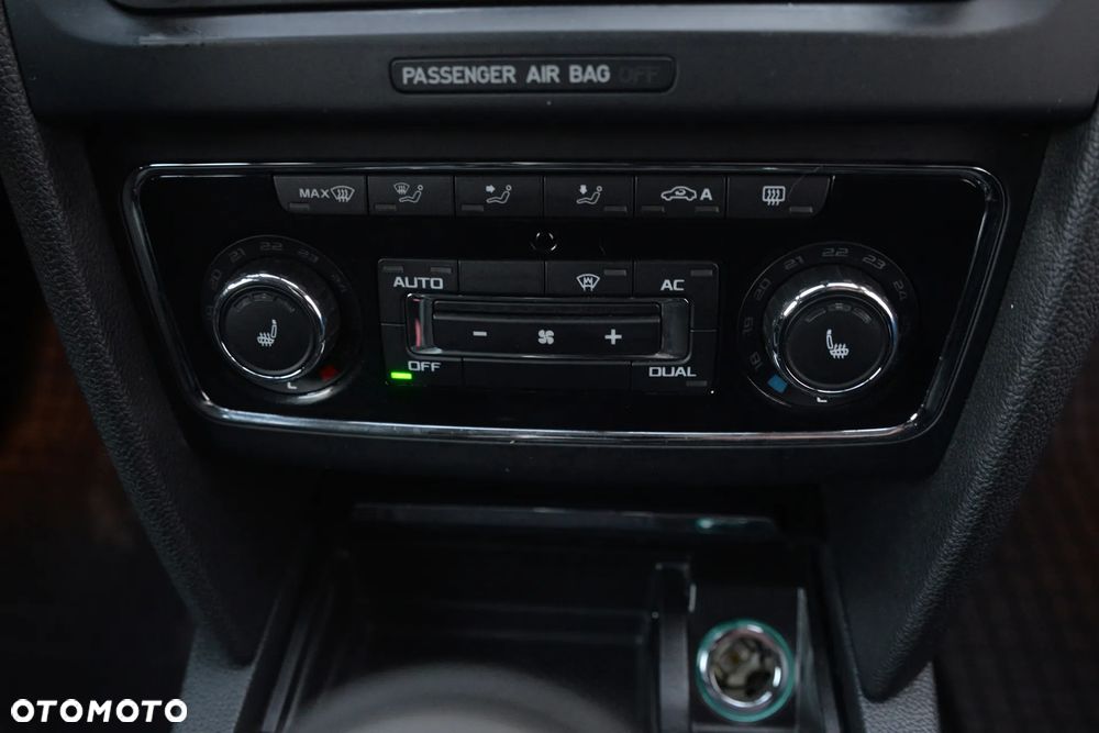 Skoda Superb 1.6 TDI Elegance Greenline - 35