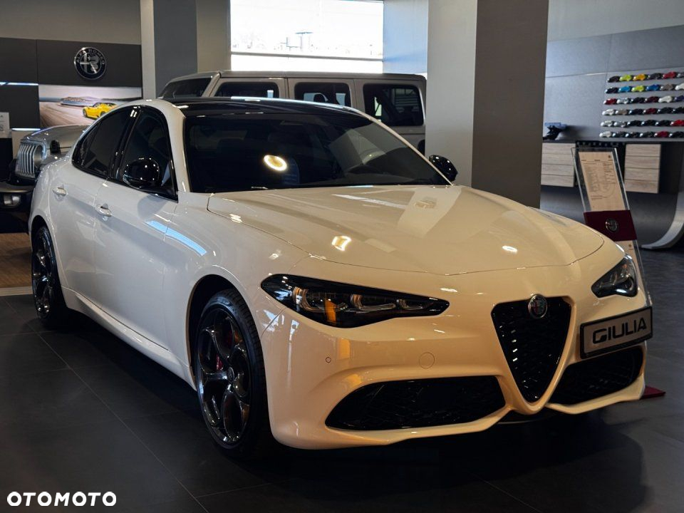 Alfa Romeo Giulia - 6