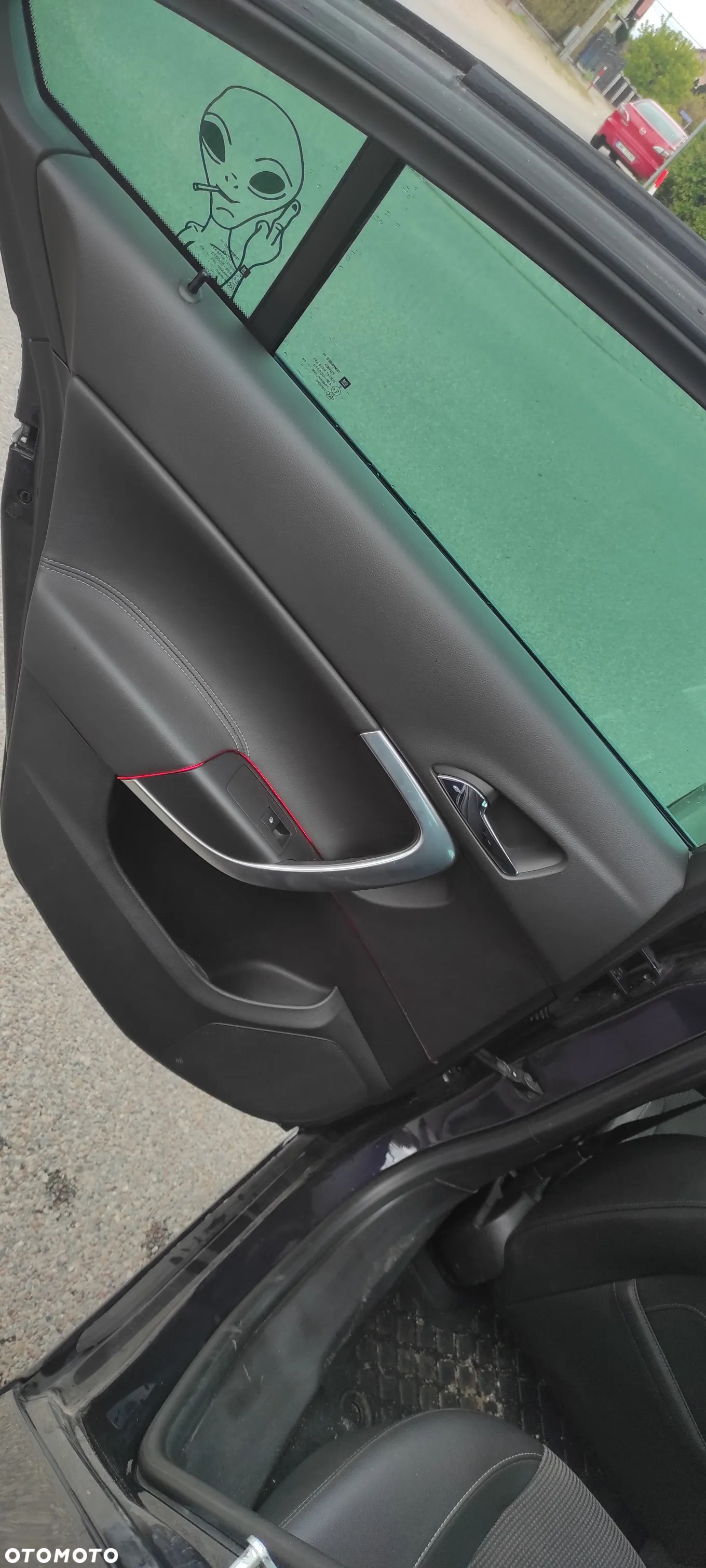 Opel Insignia - 8