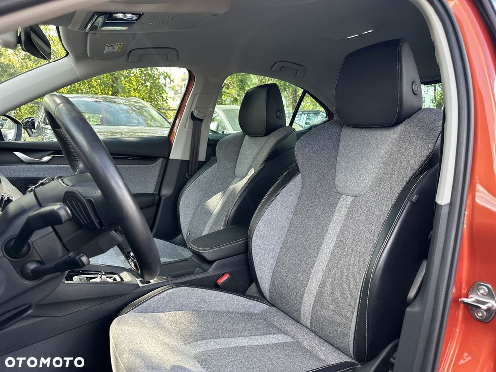 Skoda Octavia 1.5 TSI mHEV Selection DSG - 14