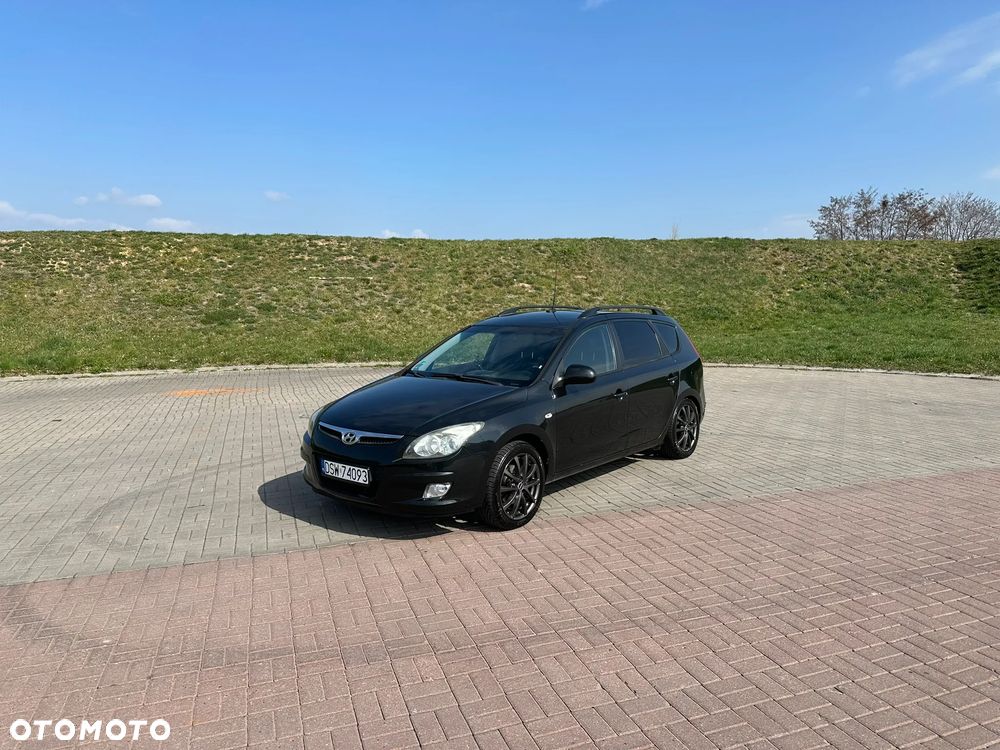 Hyundai i30 i30cw 1.6 Edition Plus - 1