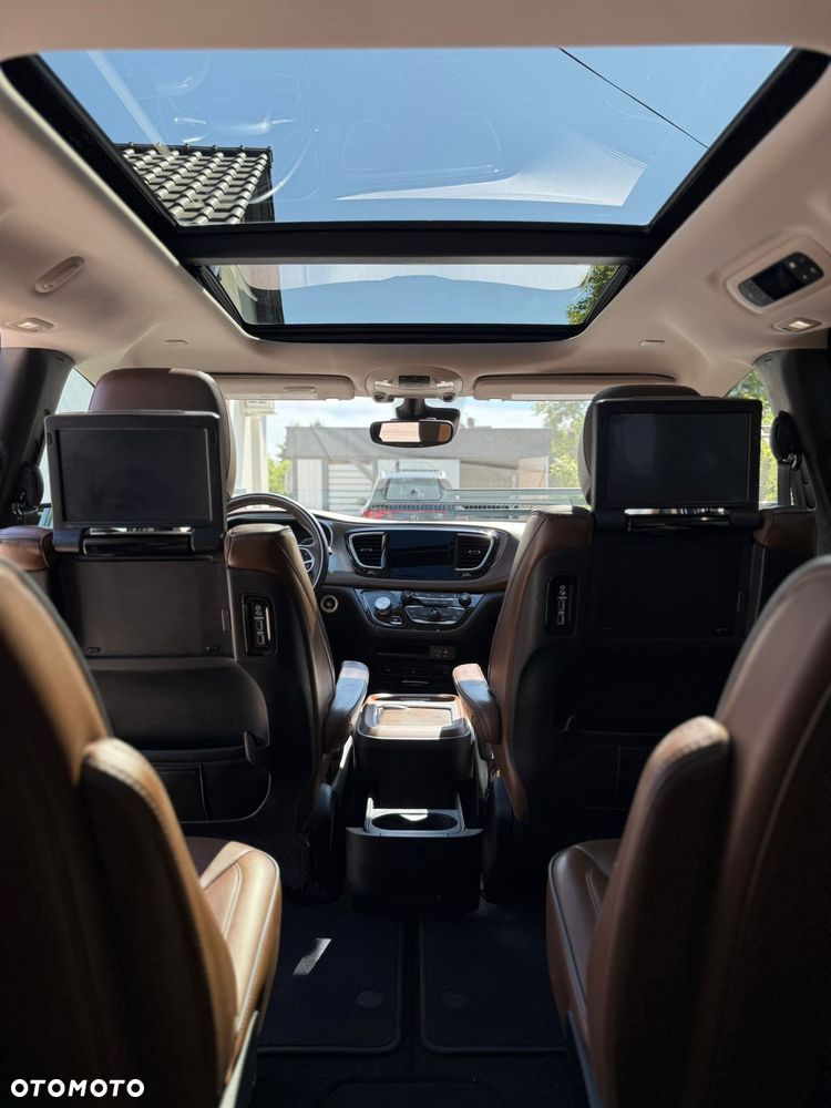 Chrysler Pacifica - 13