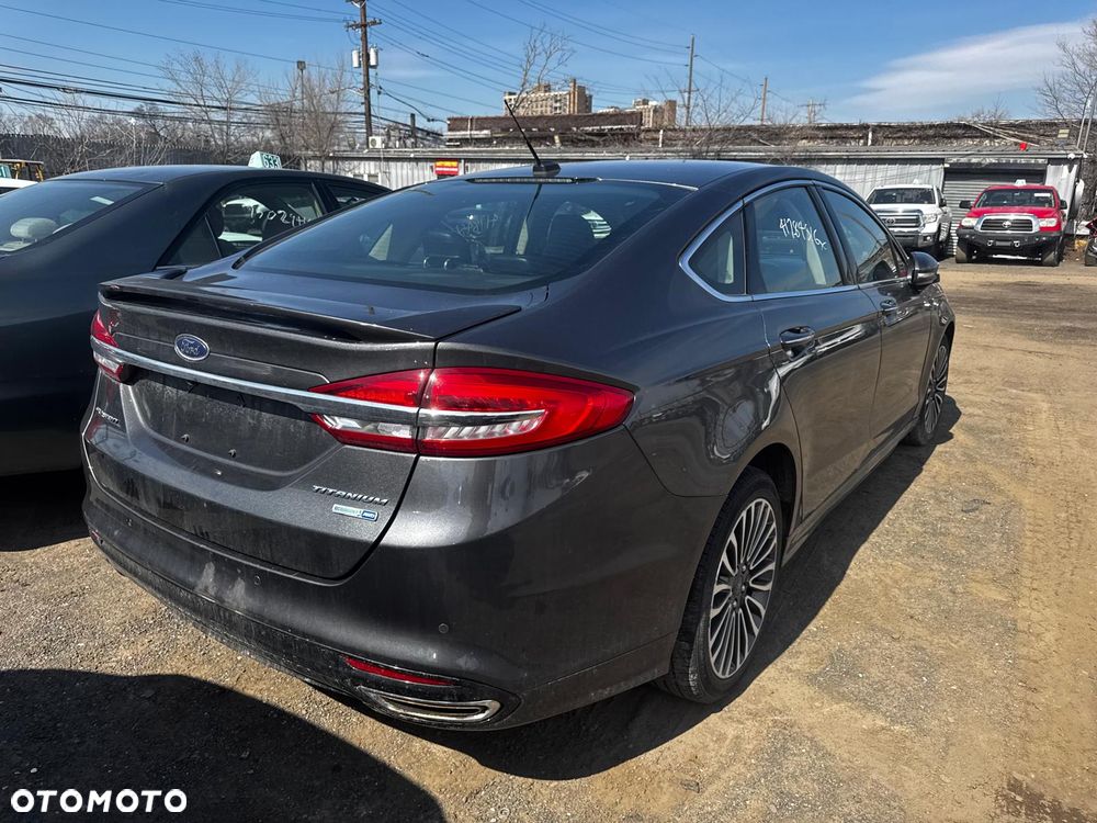Ford Fusion 2.0 EcoBoost Titanium - 3
