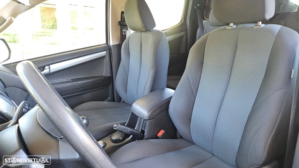 Isuzu D-Max 4x4 Cabine Dupla Custom - 14