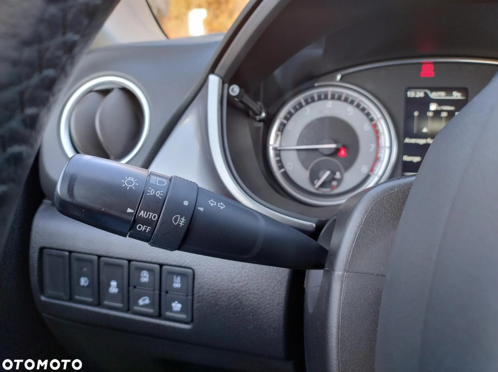 Suzuki Vitara 1.4 Boosterjet SHVS Premium 4WD - 31