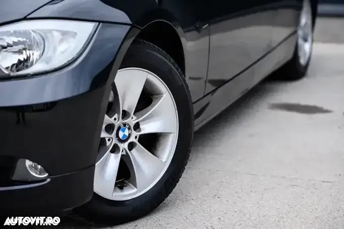 BMW Seria 3 320i Edition Sport - 5