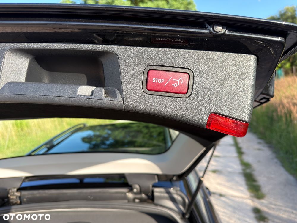 Mercedes-Benz Klasa E 220 CDI DPF BlueEFFICIENCY Automatik Elegance - 27
